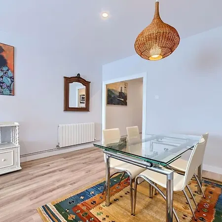 Apartamento 42nd Station By Next Stop