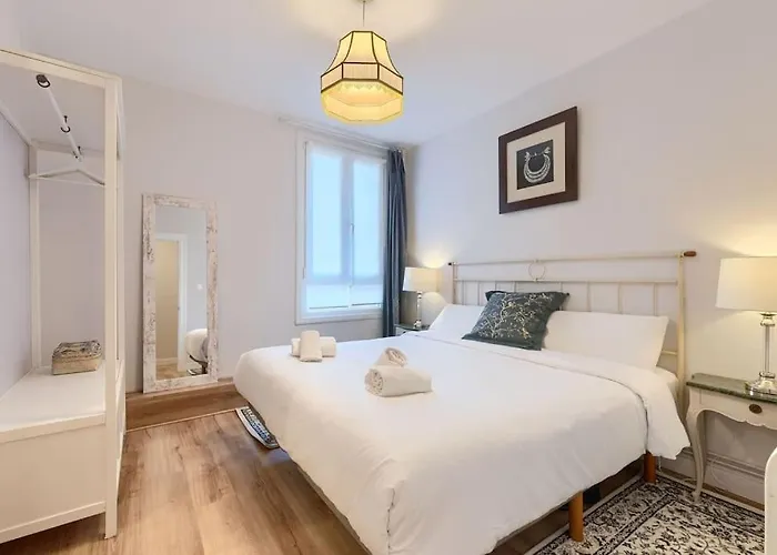 42nd Station By Next Stop Apartmán